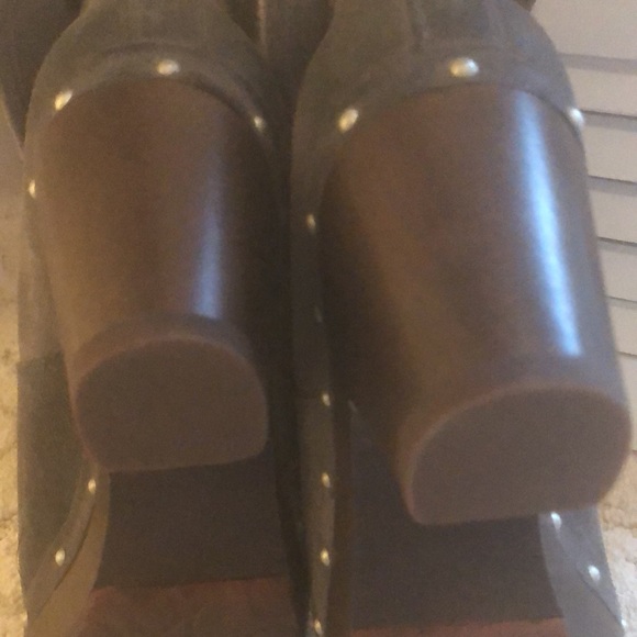 New Ugg grey clog boots - Picture 4 of 8